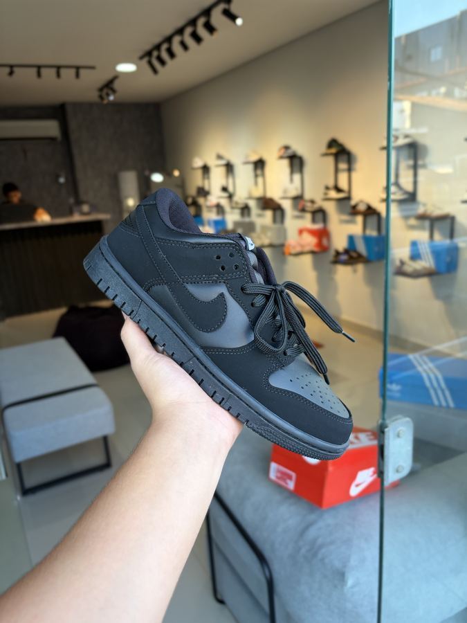 Tênis Dunk preto Nobuk