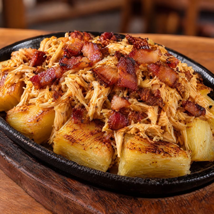 Macaxeira na Chapa - Frango / Bacon P